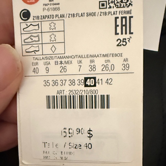 ZARA Black Mary Jane Square-Toe Flats with Gold Buckle - Picture 3 of 3